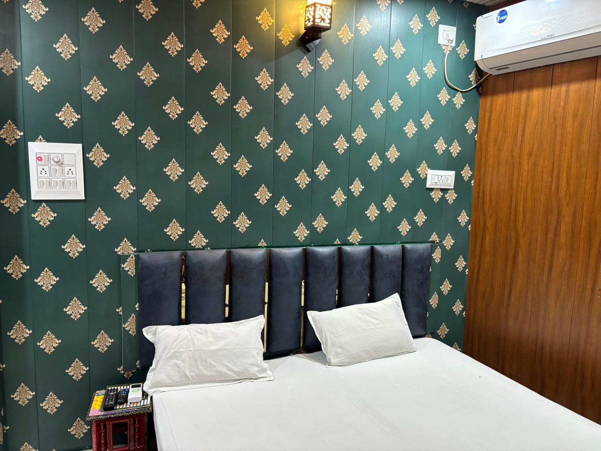 Bhadra Kali Guest House Varanasi Exterior photo