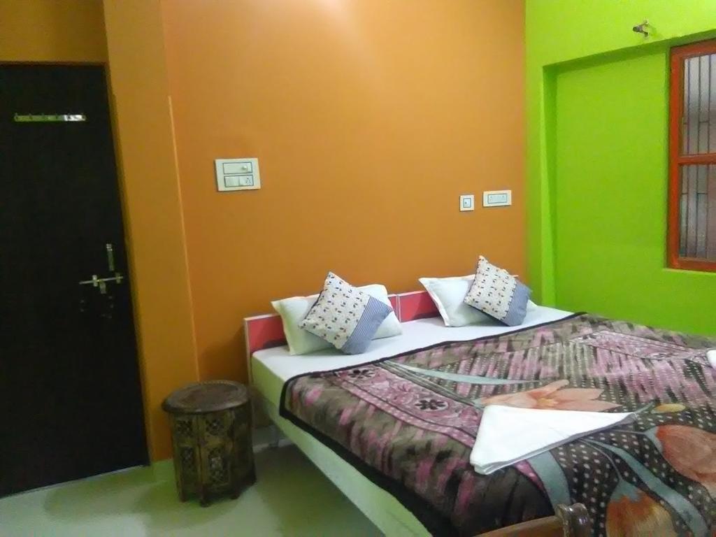 Bhadra Kali Guest House Varanasi Exterior photo